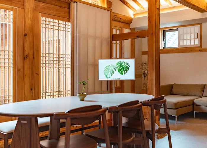 Gyedong Hanok 125 Сеул