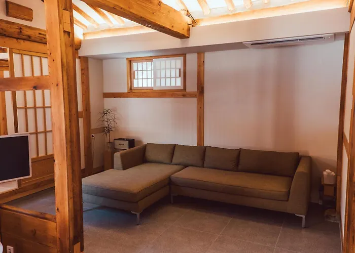 Gyedong Hanok 125 Сеул